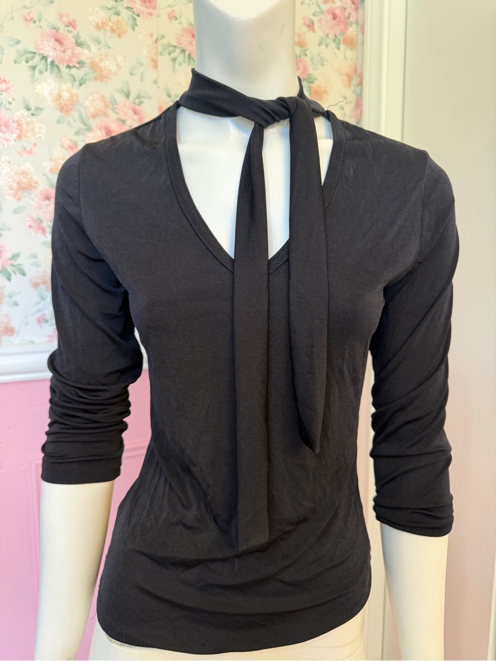 Y2K Black Tie-Neck Long Sleeve Women's Top